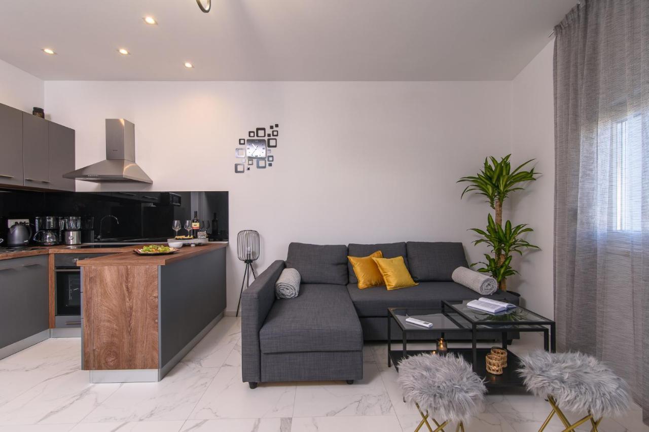 Batinic Apartments Каштела Екстер'єр фото